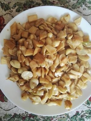 劳动节餐桌的做法 步骤1