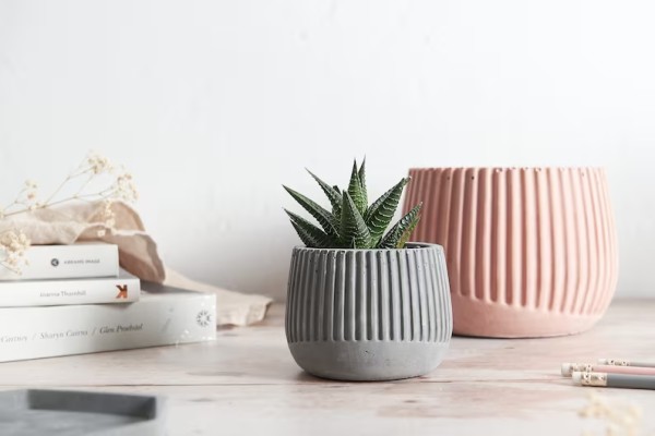 30 年可获利的 2025 个低成本 DIY 产品创意