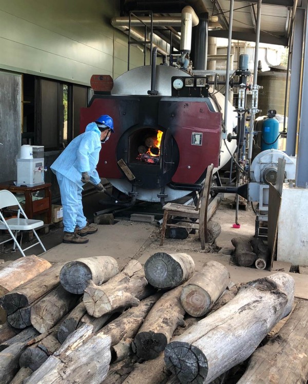 金门县厨余堆肥处理场现场运作情况之二。（李金生摄）