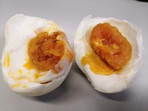 盐水腌制咸鸭蛋的做法 步骤11