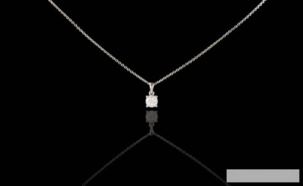 项链上缠上许多头发怎样快速去除