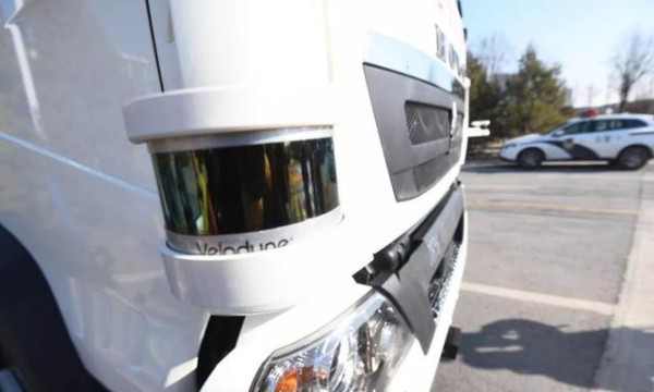 发车！无人驾驶公交驶入生活-有驾