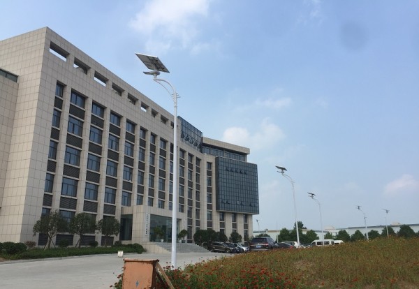 太阳能路灯如何改善城市夜间照明环境