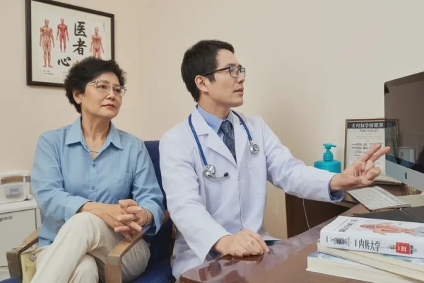 37岁晚餐血糖3点0是怎么回事(图2)