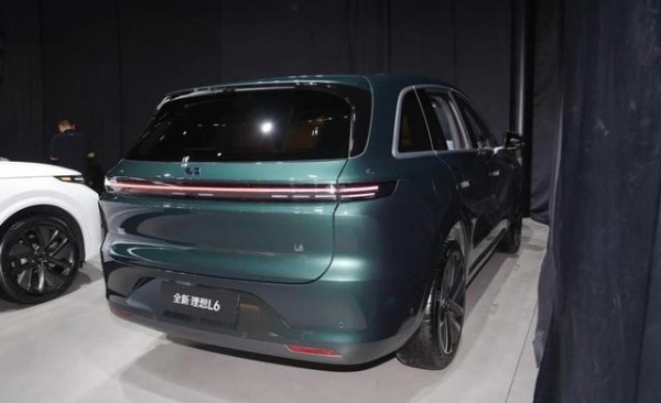 三十万买车十年保养好二手只值两万五？-有驾