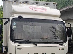 出售一辆2020年4.2米二手厢式货车