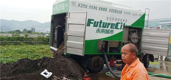 多功能化粪池清掏车生产商