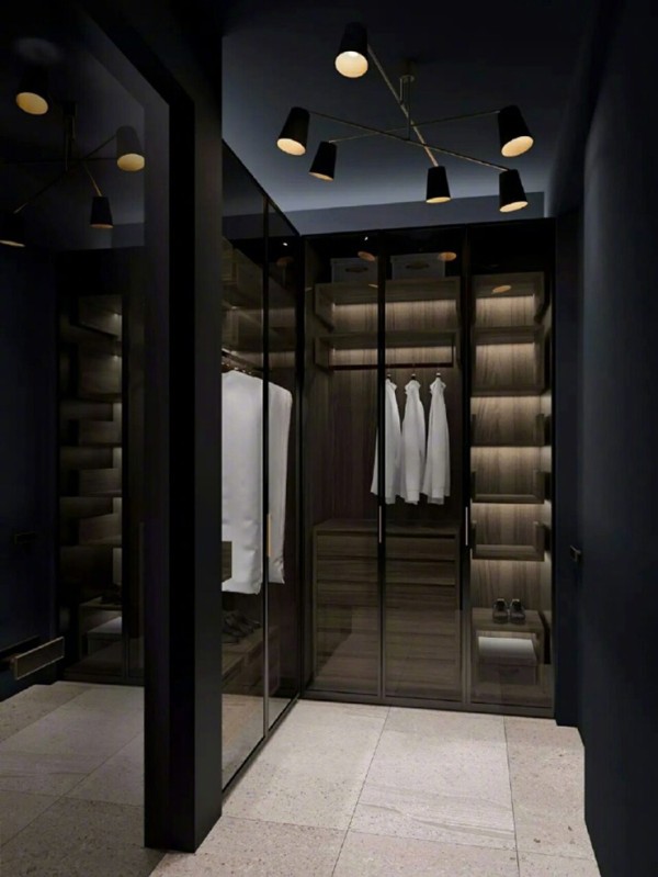 7534962egy1fhtw18krd8j20qo0zj42m