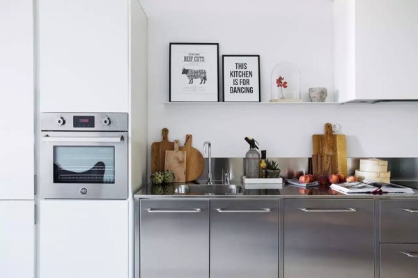 不锈钢整体橱柜好用吗 不锈钢整体橱柜价格多少