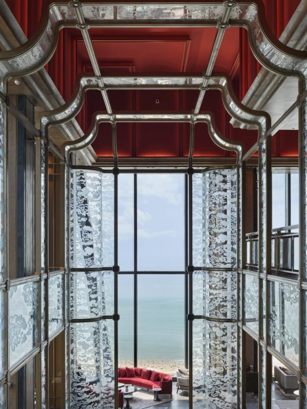 青岛美高梅华府酒店芳菲苑大堂吧亭榭