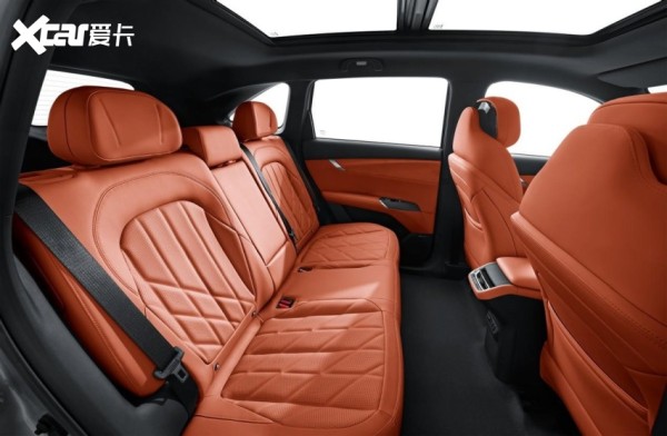 又省又稳,有里有面,长安第四代CS75PLUS不愧是打工人返乡路的好“