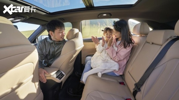 又省又稳,有里有面,长安第四代CS75PLUS不愧是打工人返乡路的好“