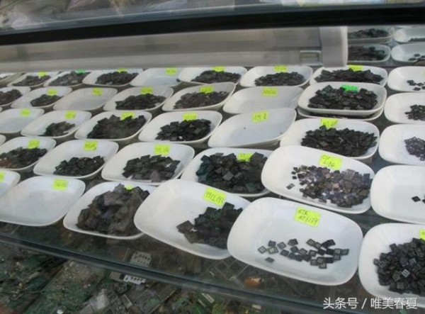 7张纪实照带你揭秘“旧手机换不锈钢盆”背后的秘密