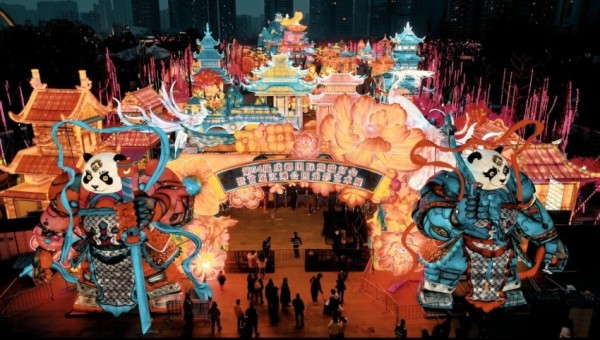 市民休闲有选择。成都文旅供图