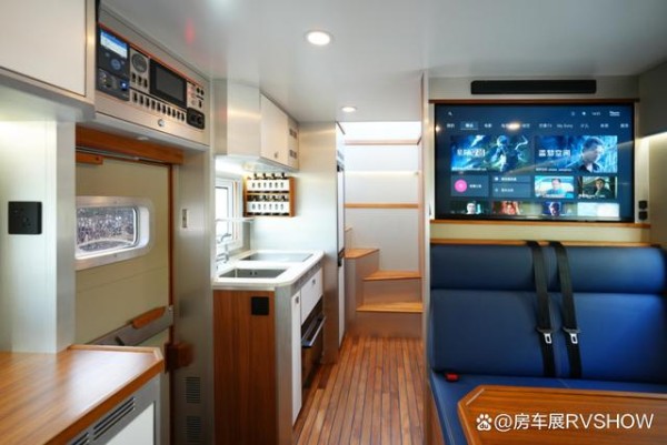 抢先看,诺马迪森全系车型亮相2025广州国际房车与露营展-有驾