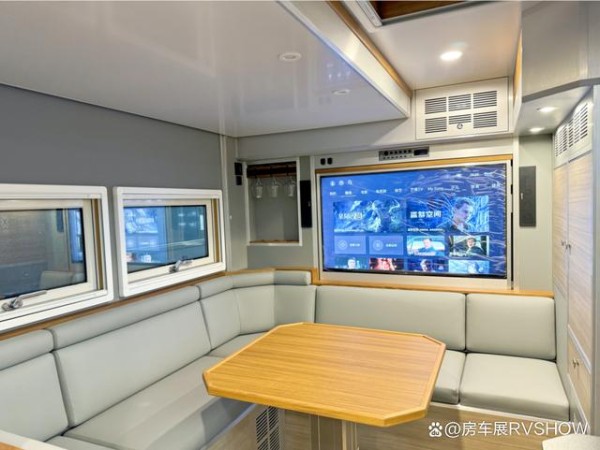 抢先看,诺马迪森全系车型亮相2025广州国际房车与露营展-有驾