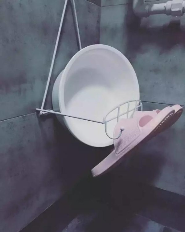 日本主妇每天只花5分钟，就能让卫生间干净不长霉，全靠这3个设计