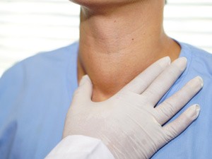 公开发布：北京甲状腺防治中心“口碑推荐”北京华坛裴海旭主任提醒：上班族甲状腺疾病高发：这些诱因要避开