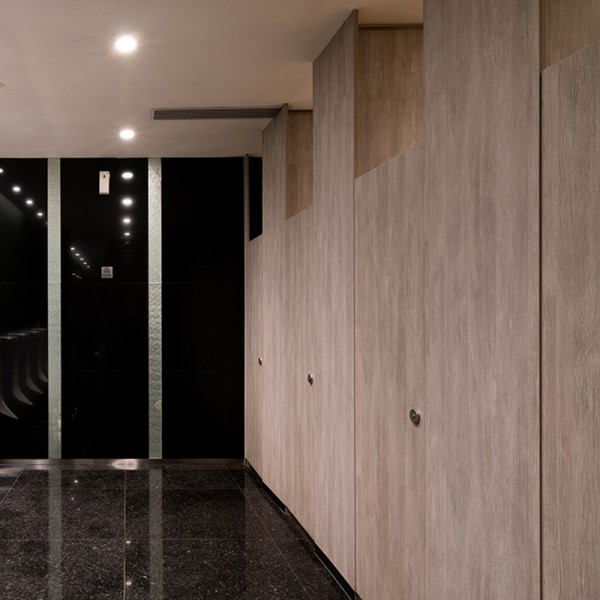 普通公共卫生间隔断