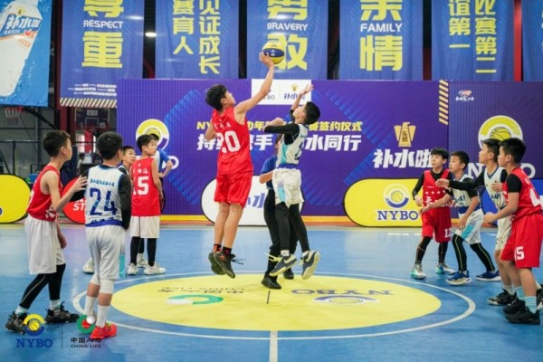 东鹏补水啦牵手CBA联赛，构建赛事营销“金字塔”夯实国民补水心智