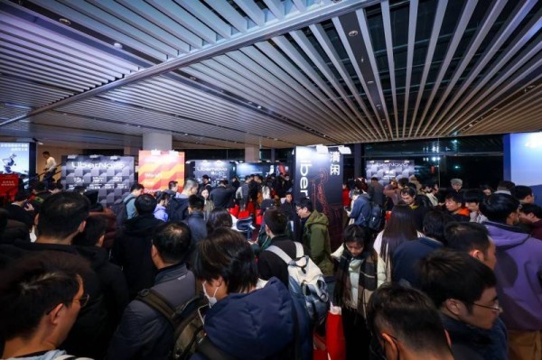 清闲智能受邀出席“罗永浩的十字路口”之2025年度科技创新分享大会 