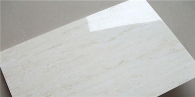 客厅地面铺什么地板比较好打理？