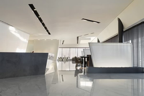 大理石地面的日常清洁和养护