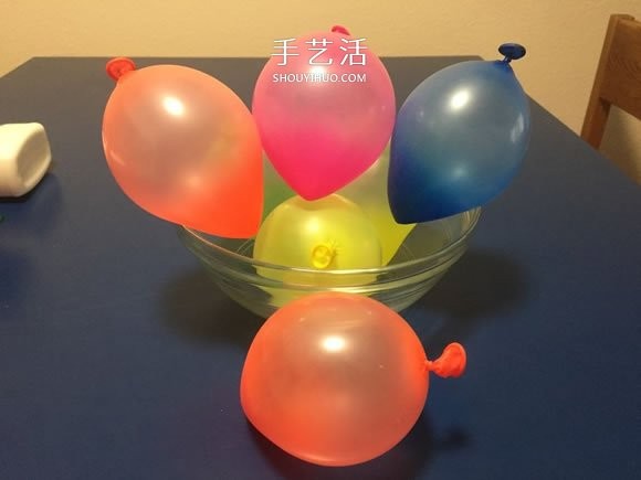 毛线手工制作圣诞灯饰的方法教程