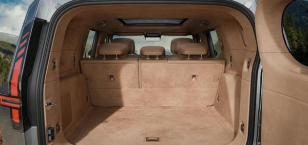 用车一年多我才发现汽车没有手套箱对日常没有影响,合理收纳才是真正提升用车幸福感的关键-有驾