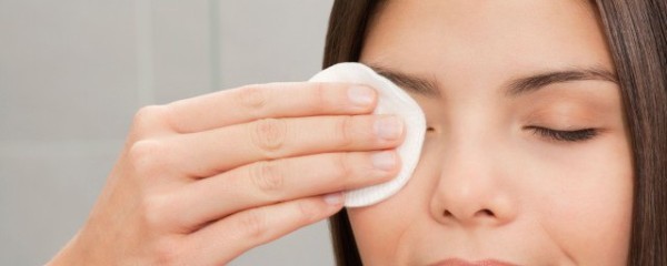 卸妆小技巧(卸妆的正确步骤与方法)