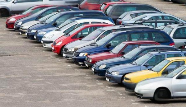 二手车卖给车贩子他们一直不过户怎么办-有驾