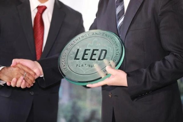 全国首家LEED社区金级预认证养老社区，为什么是当代时光里？