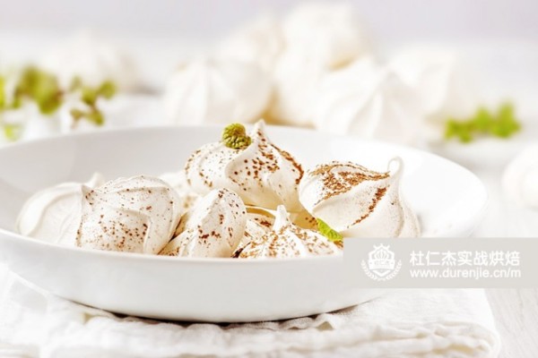 如今哪些行当好做,西餐培训学做蛋糕难吗手艺展现