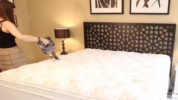 床垫不清理干净相当于睡在百万螨虫上？用一勺它就能轻松除螨！