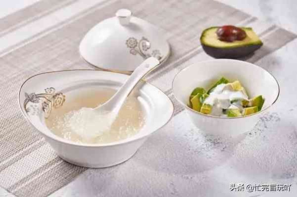 黑枸杞燕窝更佳搭配食谱：12种食材搭配建议与营养功效解析