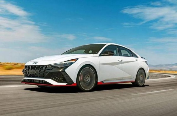 精选6款家用省油耐用高性价比代步车，谁是你的最爱？-有驾