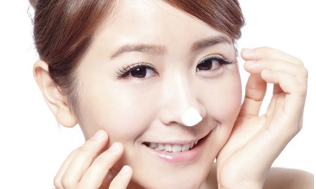 认真卸妆洗脸冲澡有多重要 女生卸妆的正确步骤与方法