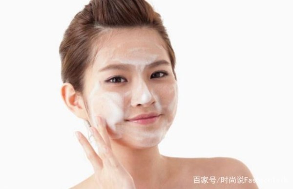 卸妆正确步骤及技巧 掌握这些小技巧让你的皮肤保养的好好的