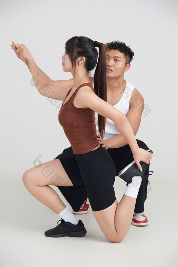 女人健身健身循环训练法负自我完善摄影