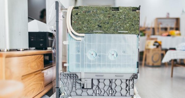 洗碗机隔热架子的安装指南（轻松安装洗碗机隔热架子）