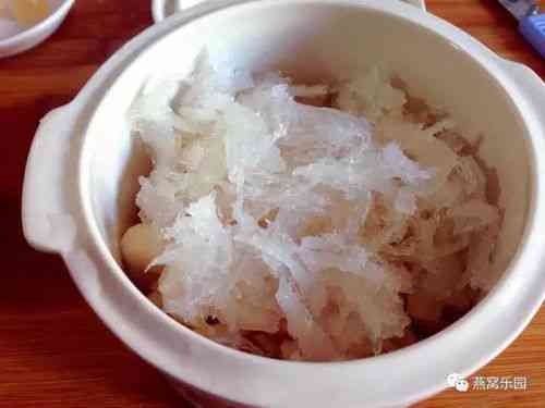 雪梨燕窝炖盅制作教程：食材挑选、炖煮步骤与营养功效全解析