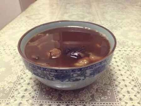 雪梨燕窝炖盅制作教程：食材挑选、炖煮步骤与营养功效全解析