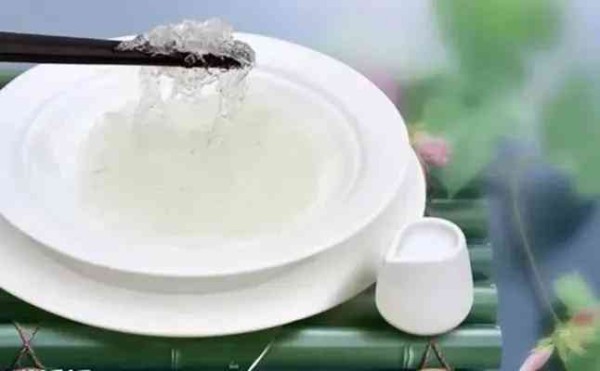 燕窝水煮的正确方法与注意事项：全面解析燕窝的烹饪技巧与营养保留