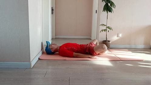 肾气不足这样躺，每天睡前坚持练，把透支的悄悄补回来