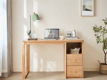 简约木质书桌打造舒适居家办公空间