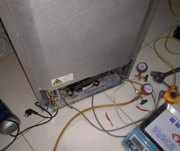 兰州冰箱维修全国24小时冰箱维修服务