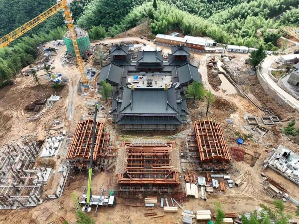 明清寺庙功能分区流线设计，礼佛动线、僧侣生活区高效组织策略