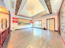  城市别墅 八室四卫联排带园 手续全 诚意出售 看房方便 