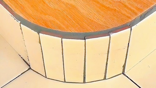 月入2万的瓦工是怎么铺圆弧形瓷砖的？真没想到，手段这么高明