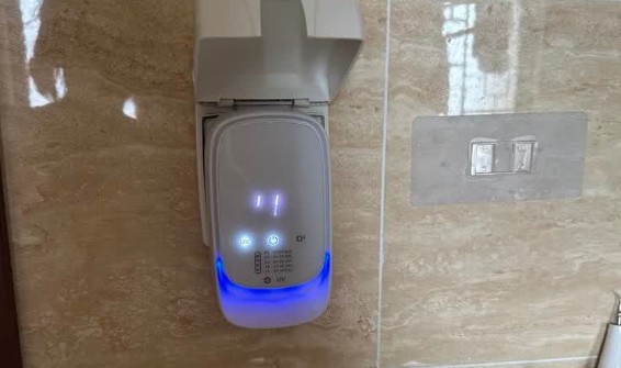 宠物除味方法有哪些？藤井山姆智能净味器，让清新空气回归生活